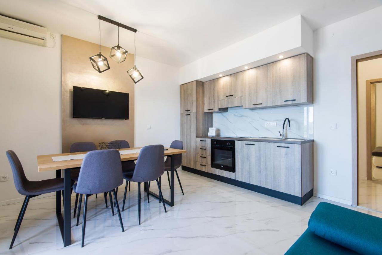 Euroholiday Apartments Turanj Ngoại thất bức ảnh