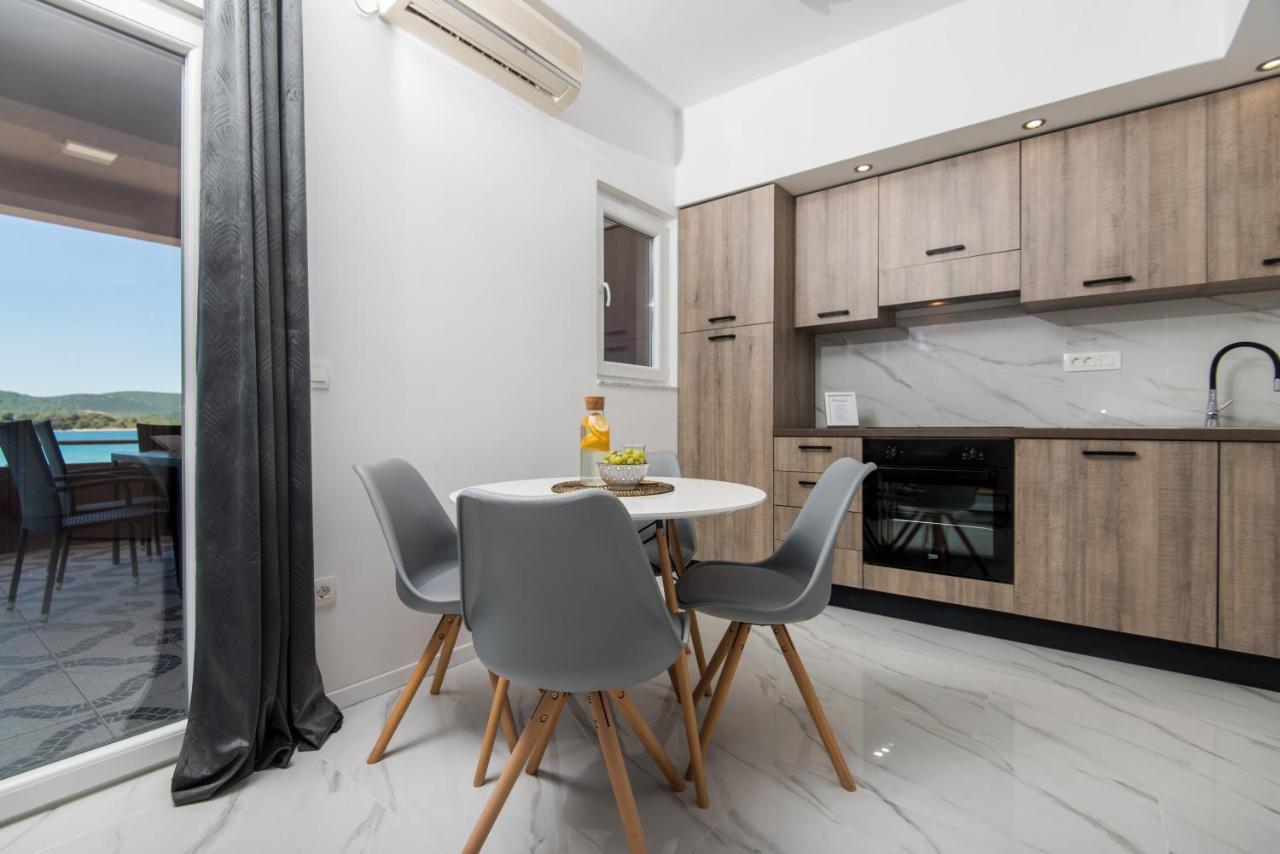 Euroholiday Apartments Turanj Ngoại thất bức ảnh