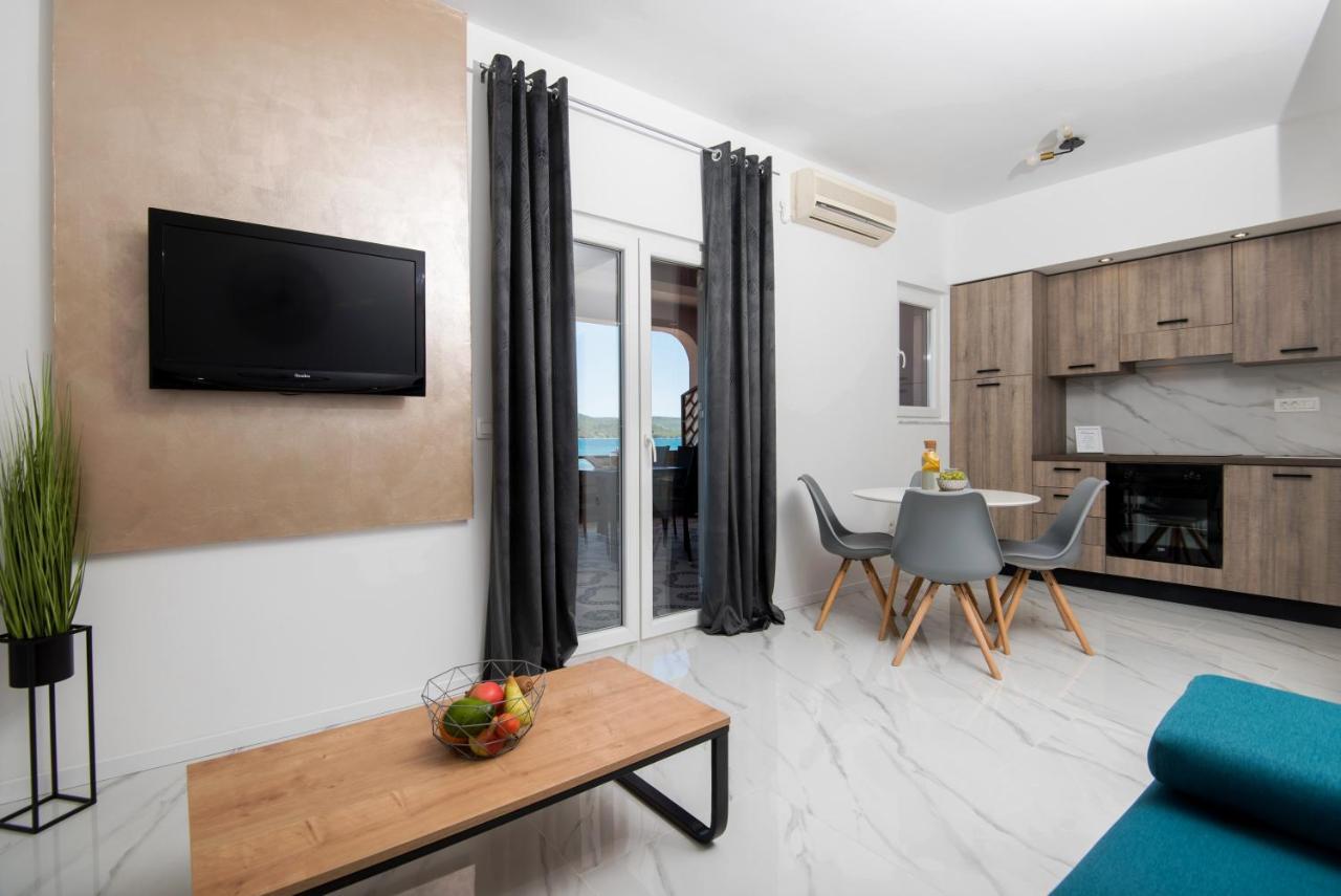 Euroholiday Apartments Turanj Ngoại thất bức ảnh