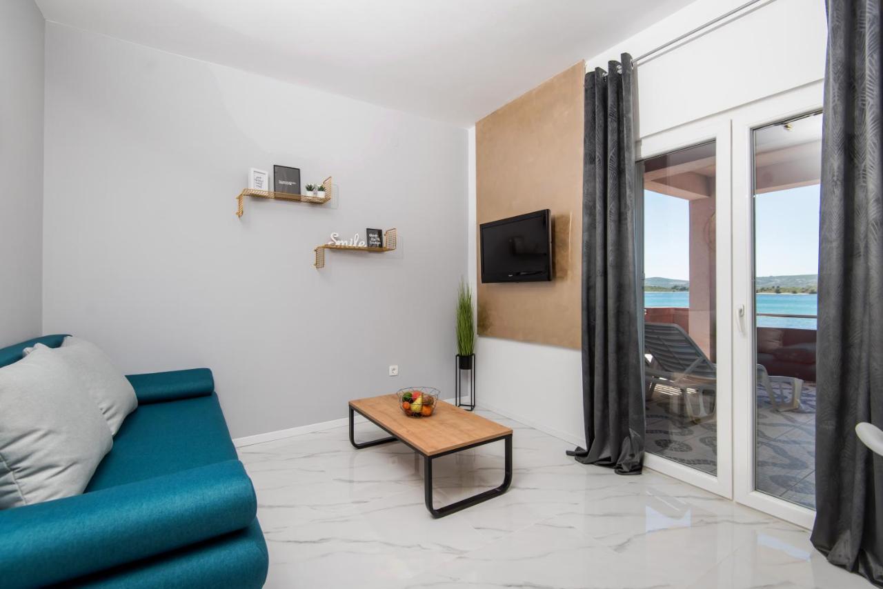 Euroholiday Apartments Turanj Ngoại thất bức ảnh
