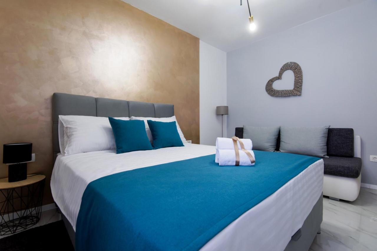 Euroholiday Apartments Turanj Ngoại thất bức ảnh