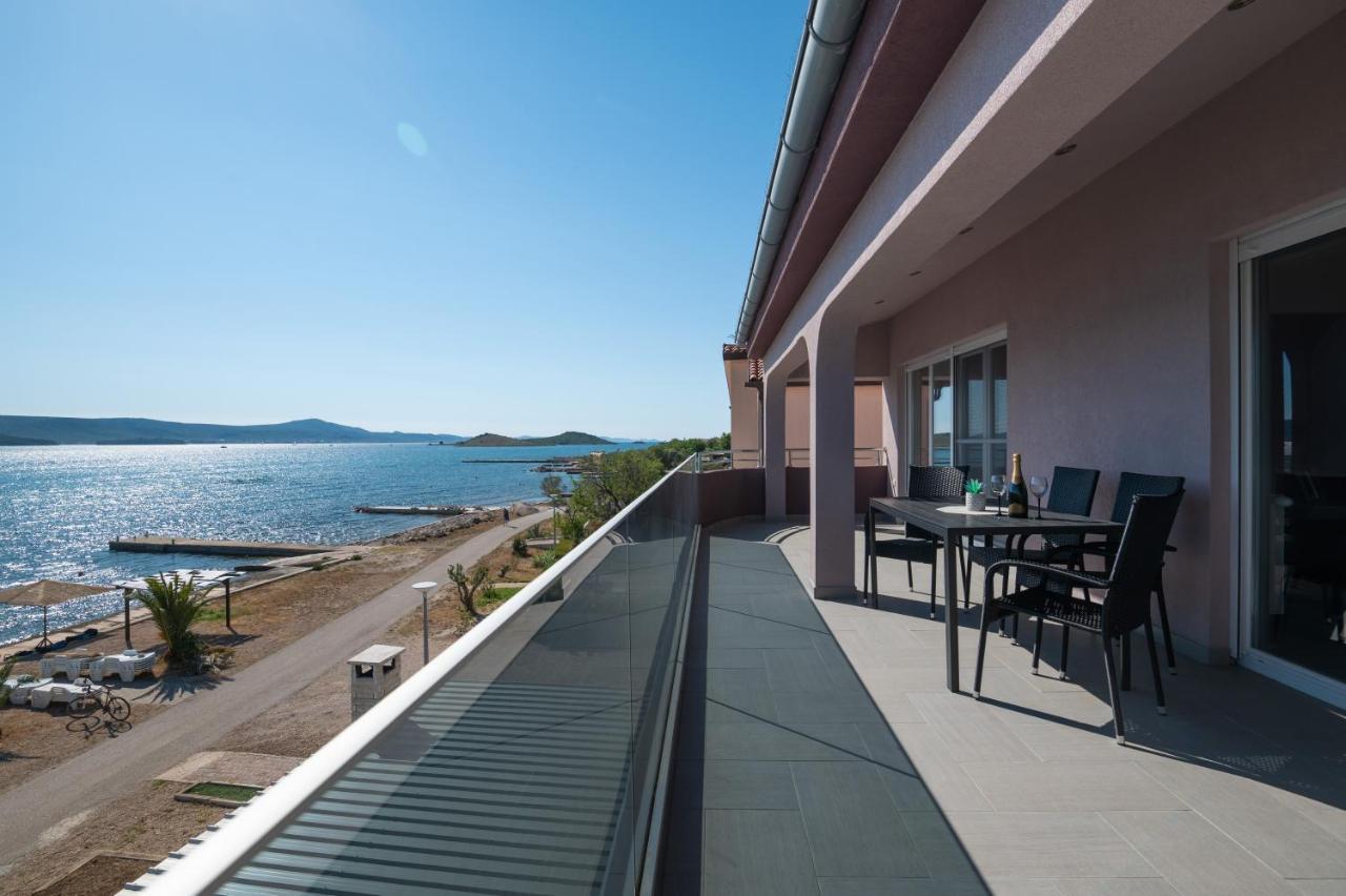 Euroholiday Apartments Turanj Ngoại thất bức ảnh