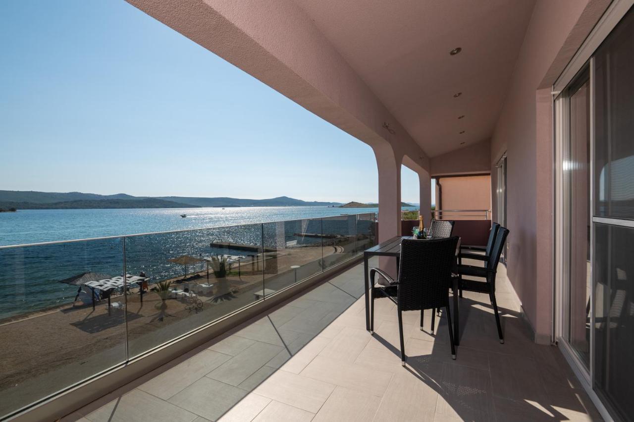 Euroholiday Apartments Turanj Ngoại thất bức ảnh