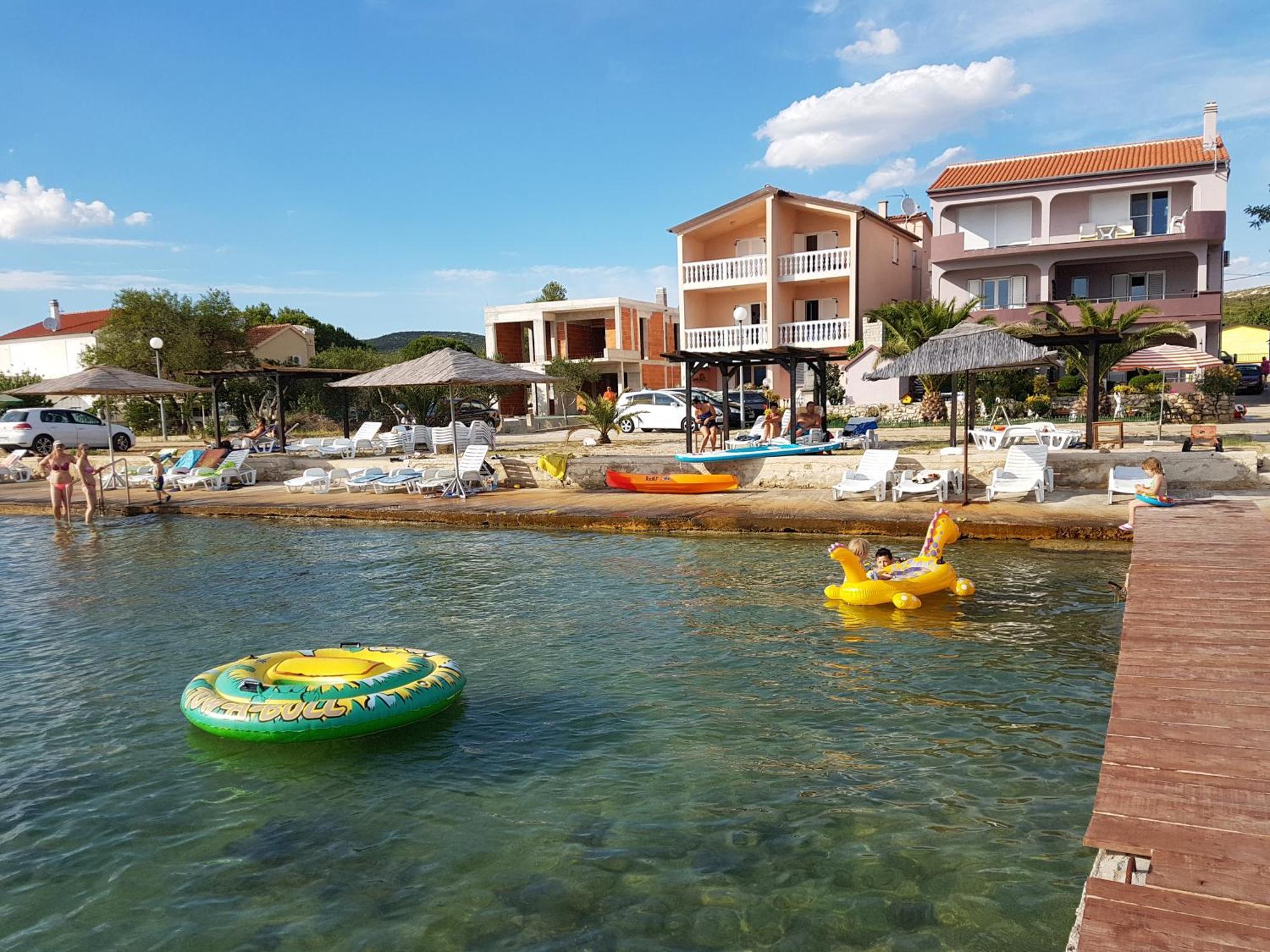 Euroholiday Apartments Turanj Ngoại thất bức ảnh