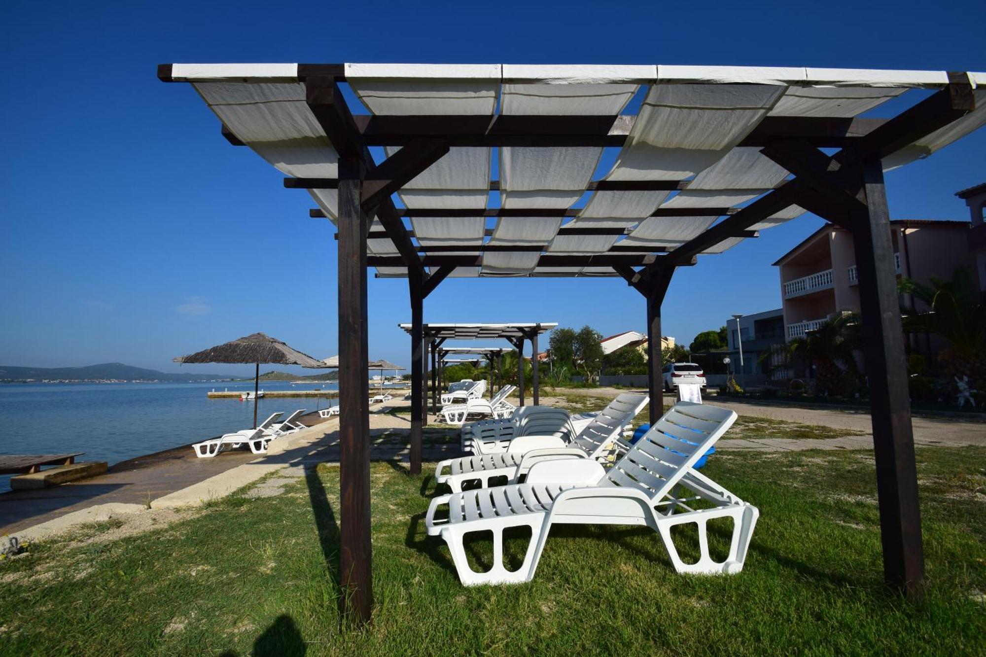 Euroholiday Apartments Turanj Ngoại thất bức ảnh