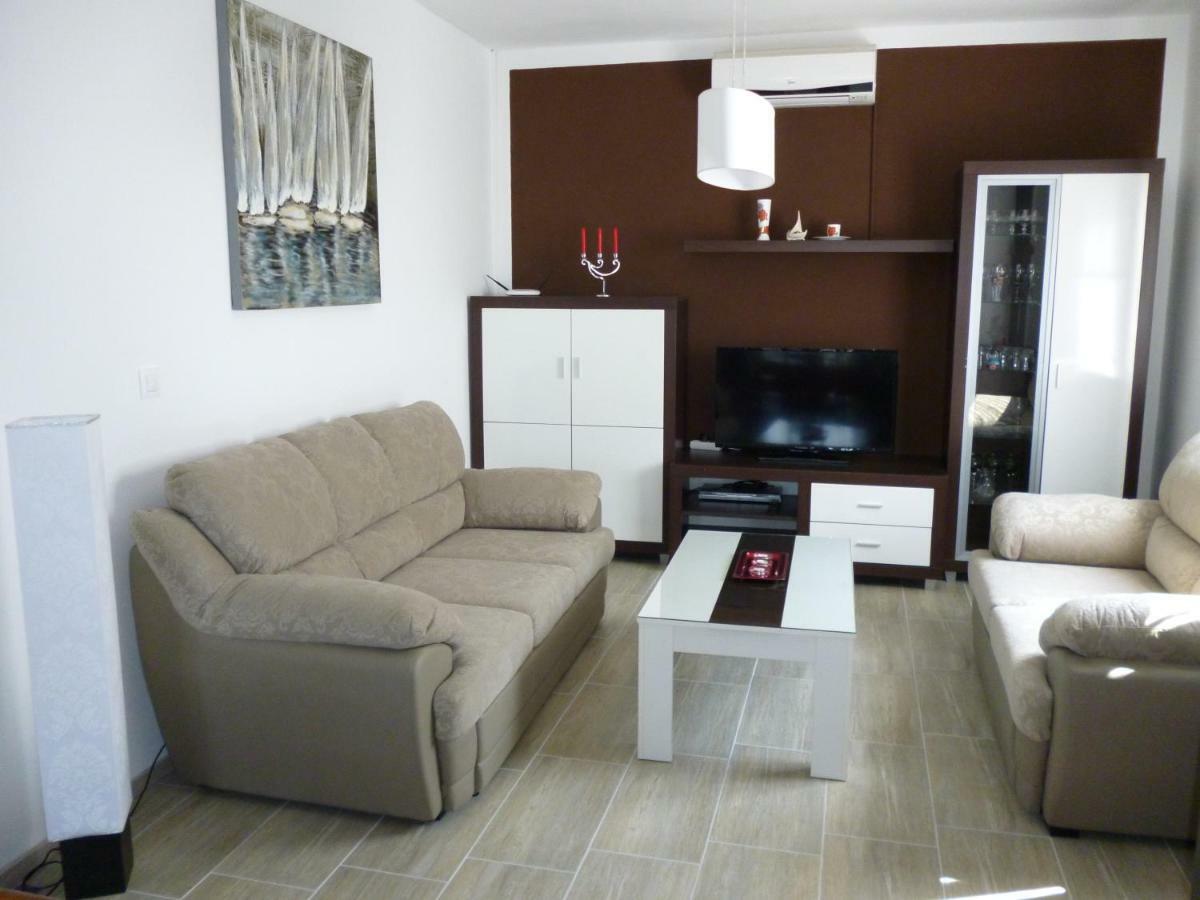 Euroholiday Apartments Turanj Ngoại thất bức ảnh