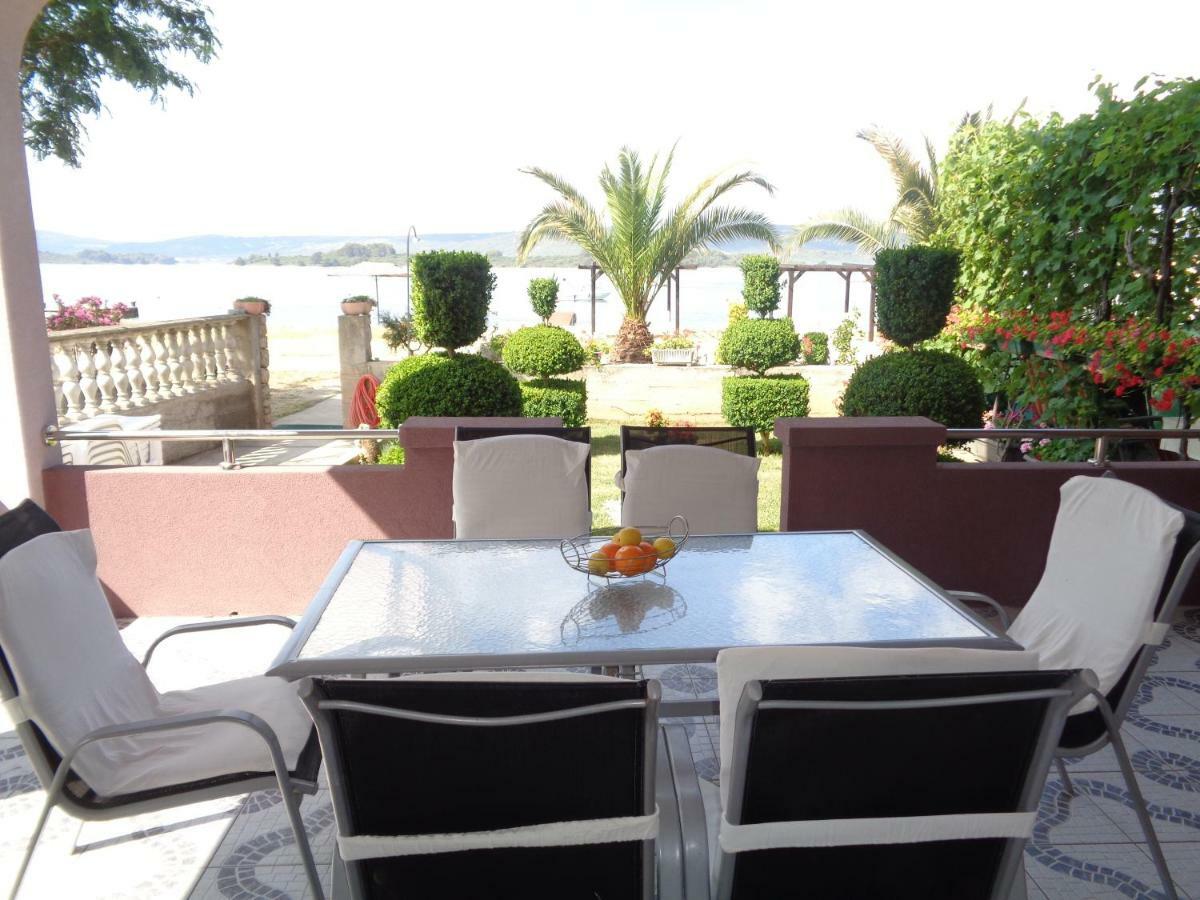 Euroholiday Apartments Turanj Ngoại thất bức ảnh
